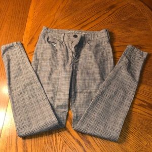 Woman’s Plaid Jeggings